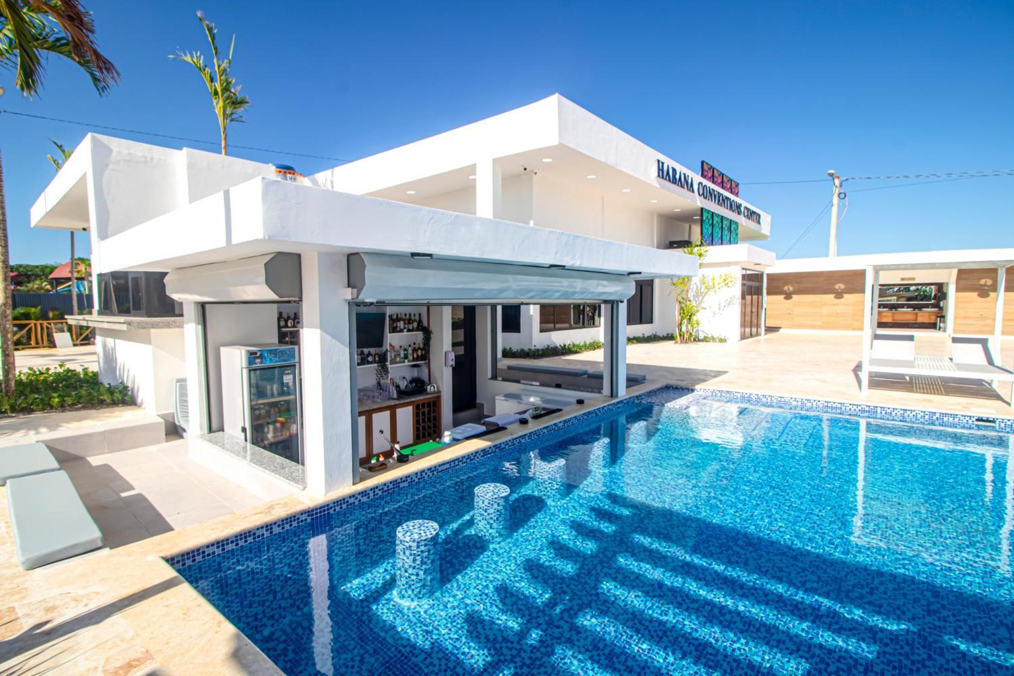 Habana Hotel Y Restaurante Higuey Exterior photo